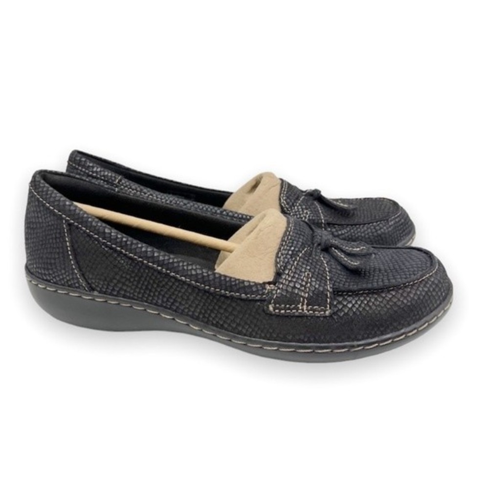Clarks Women‎ Size 9 Ashland Bubble Snakeskin Print Black Comfort Loafers Shoes